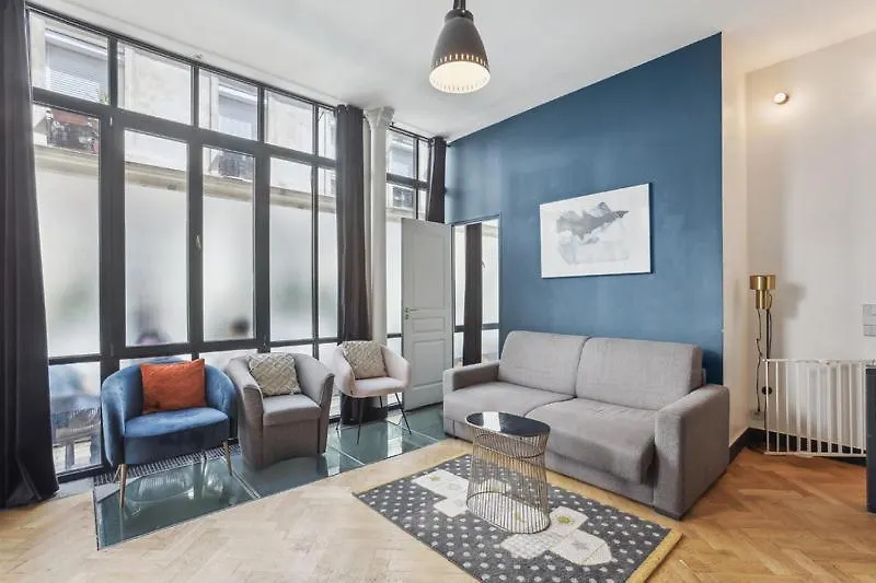 142 Ober - Superbe A Paris
